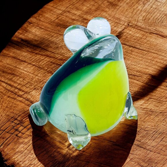 Vintage Crystal Glass Frog Paperweight Figurine Taiwan Collectible - Picture 1 of 10